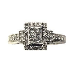 Vintage 10 Karat White Gold and Diamond Ring Size 7 #13100